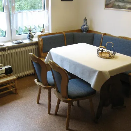 Bubi 2 Schlafzimmer, 1 Wohnkueche, Bad * アウリッヒ