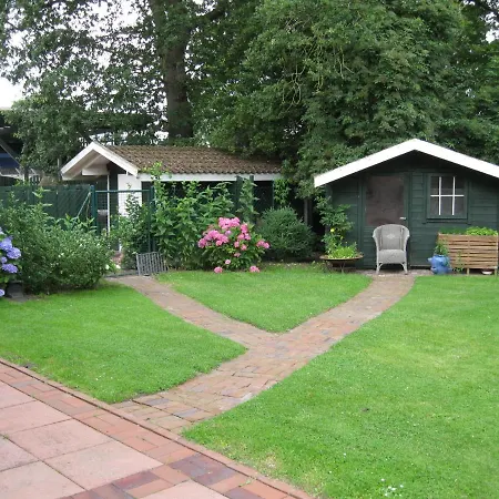 Bubi 2 Schlafzimmer, 1 Wohnkueche, Bad アパート *